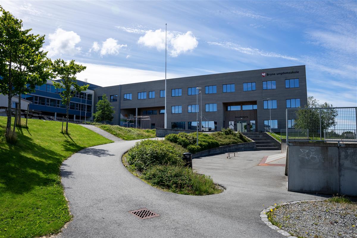 Bryne ungdomsskule - Klikk for stort bilete